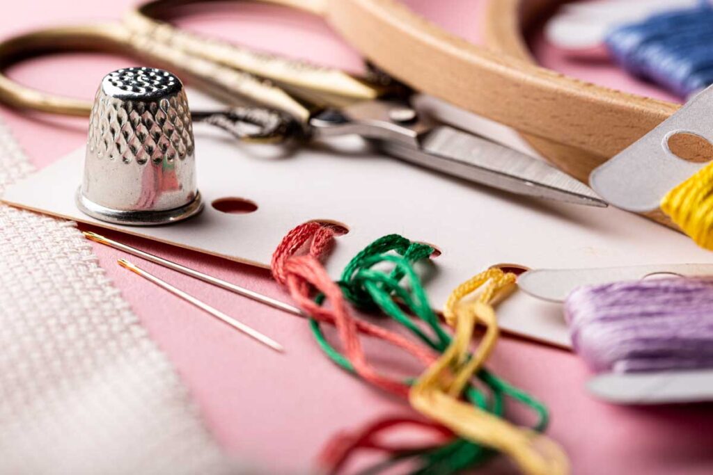 How To Thread An Embroidery Needle